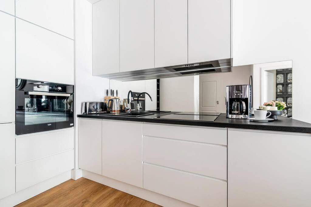 Easy Rent Apartments - Centrum 1 Lublin Luaran gambar